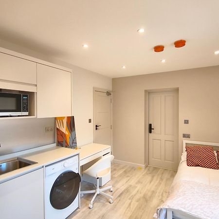Morden Stratford Studio 1 Hotel Londres Exterior foto